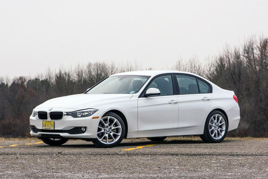  BMW 320i 2014 года  (фото 10 из 17)